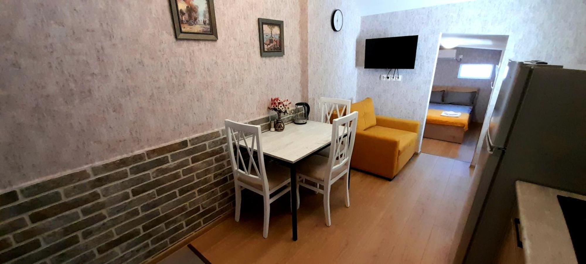 Sweet Home Apartment Tiflis Exterior foto